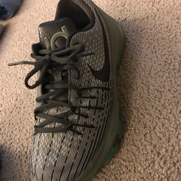 KD 8 Men’s Basketball Shoes - Picture 2 of 4